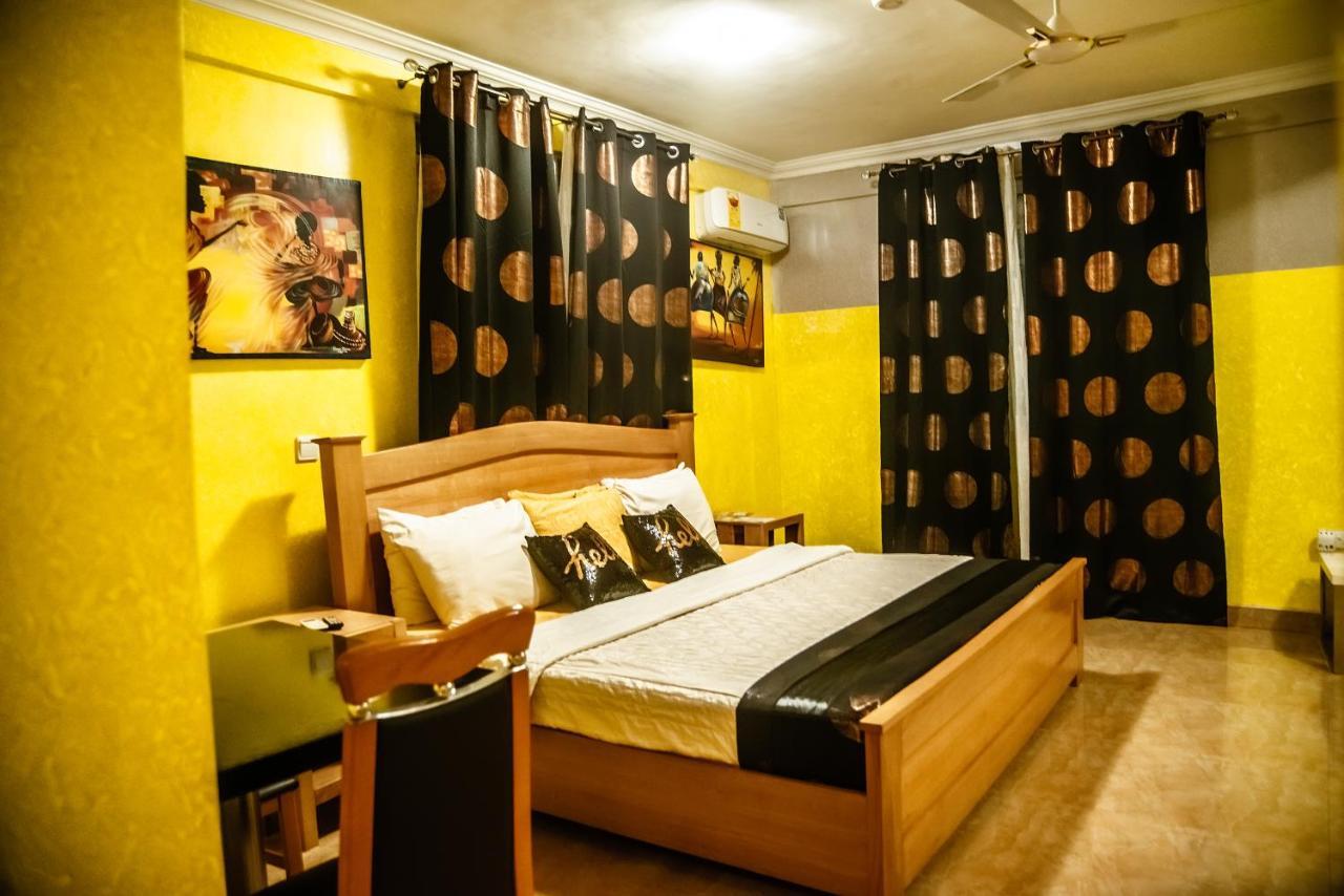 Homey Lodge Кумаси Екстериор снимка