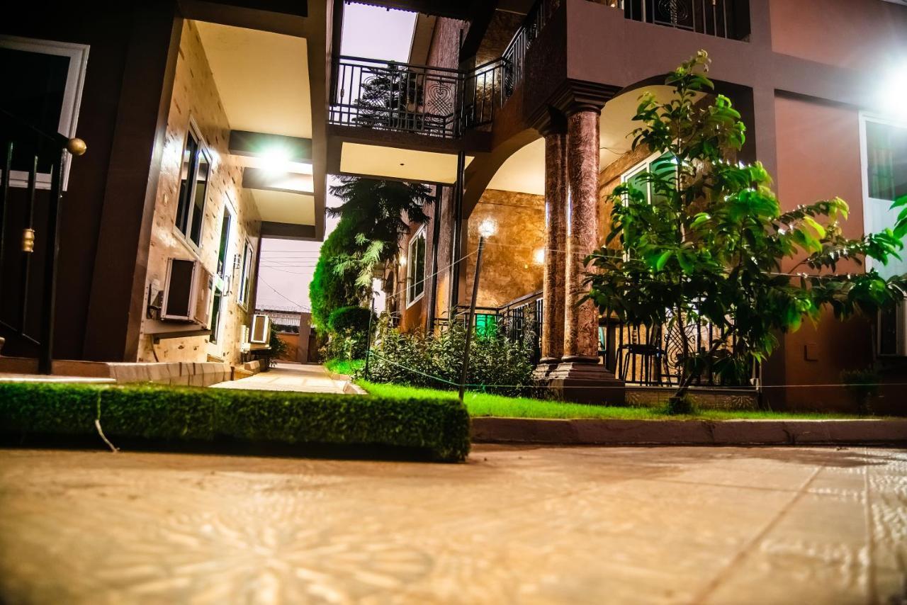 Homey Lodge Кумаси Екстериор снимка