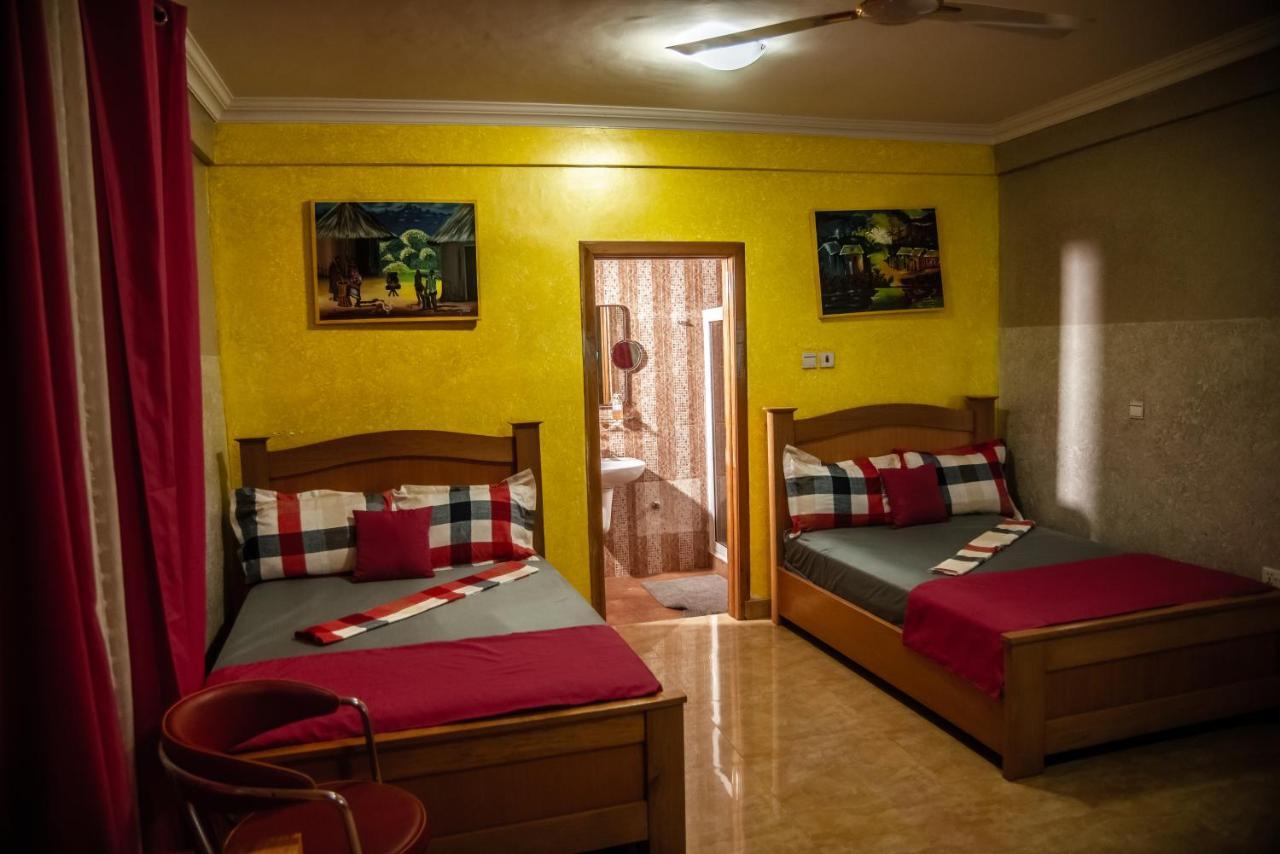 Homey Lodge Кумаси Екстериор снимка