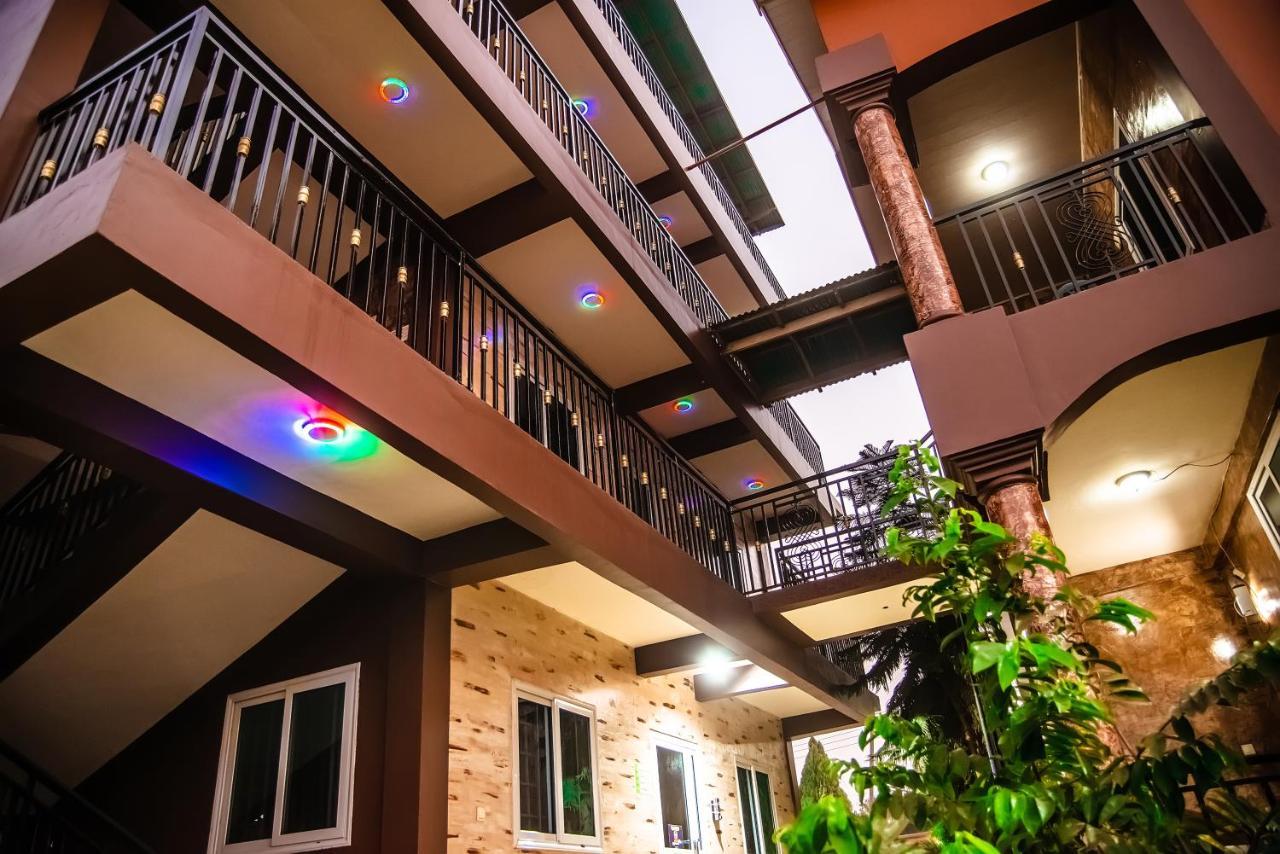 Homey Lodge Кумаси Екстериор снимка