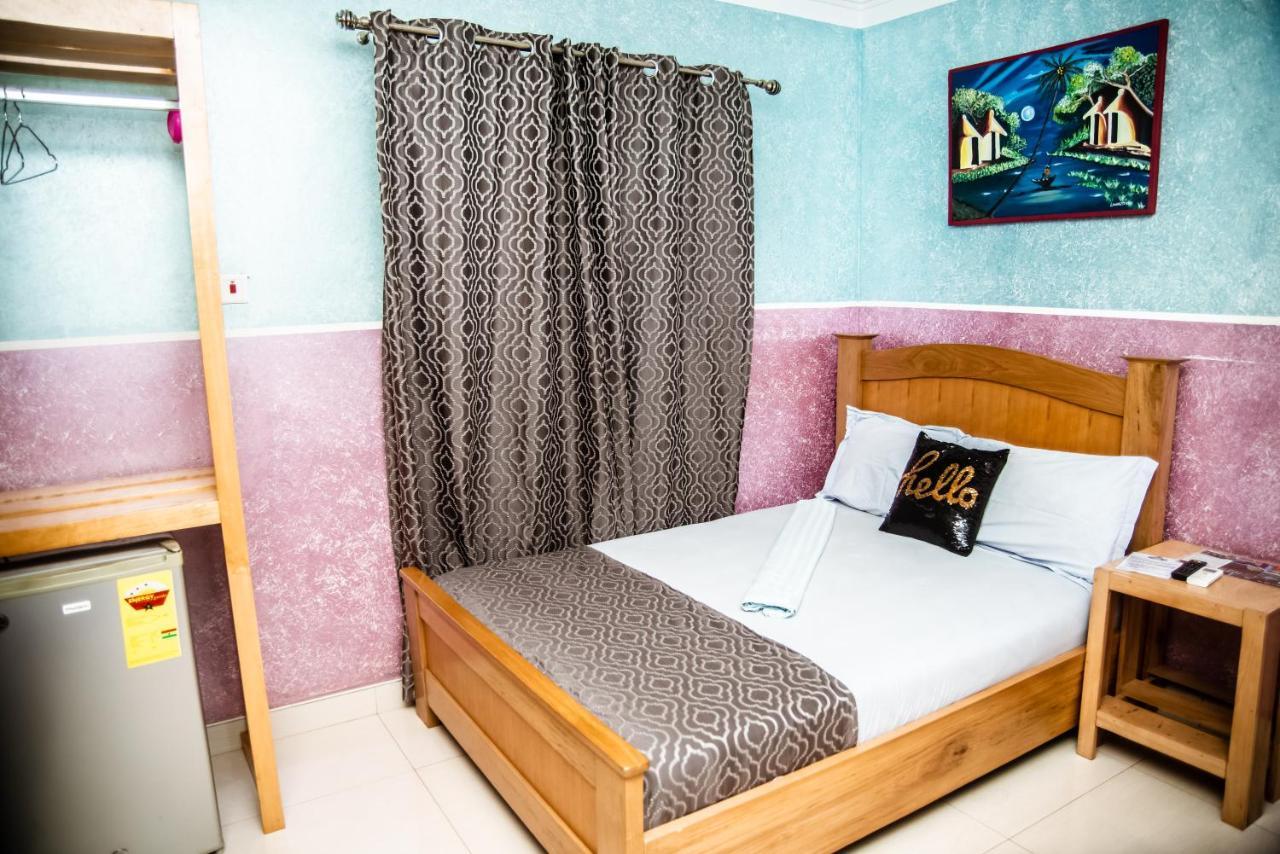 Homey Lodge Кумаси Екстериор снимка