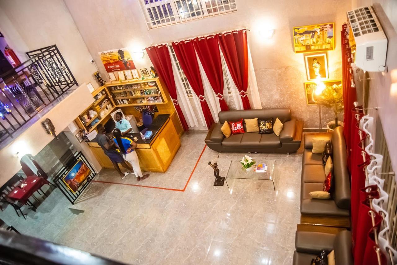 Homey Lodge Кумаси Екстериор снимка